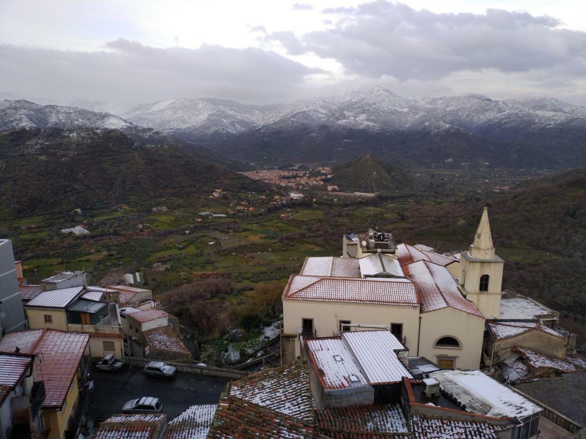 Casa Donna Franca Apartman Castiglione di Sicilia Kültér fotó